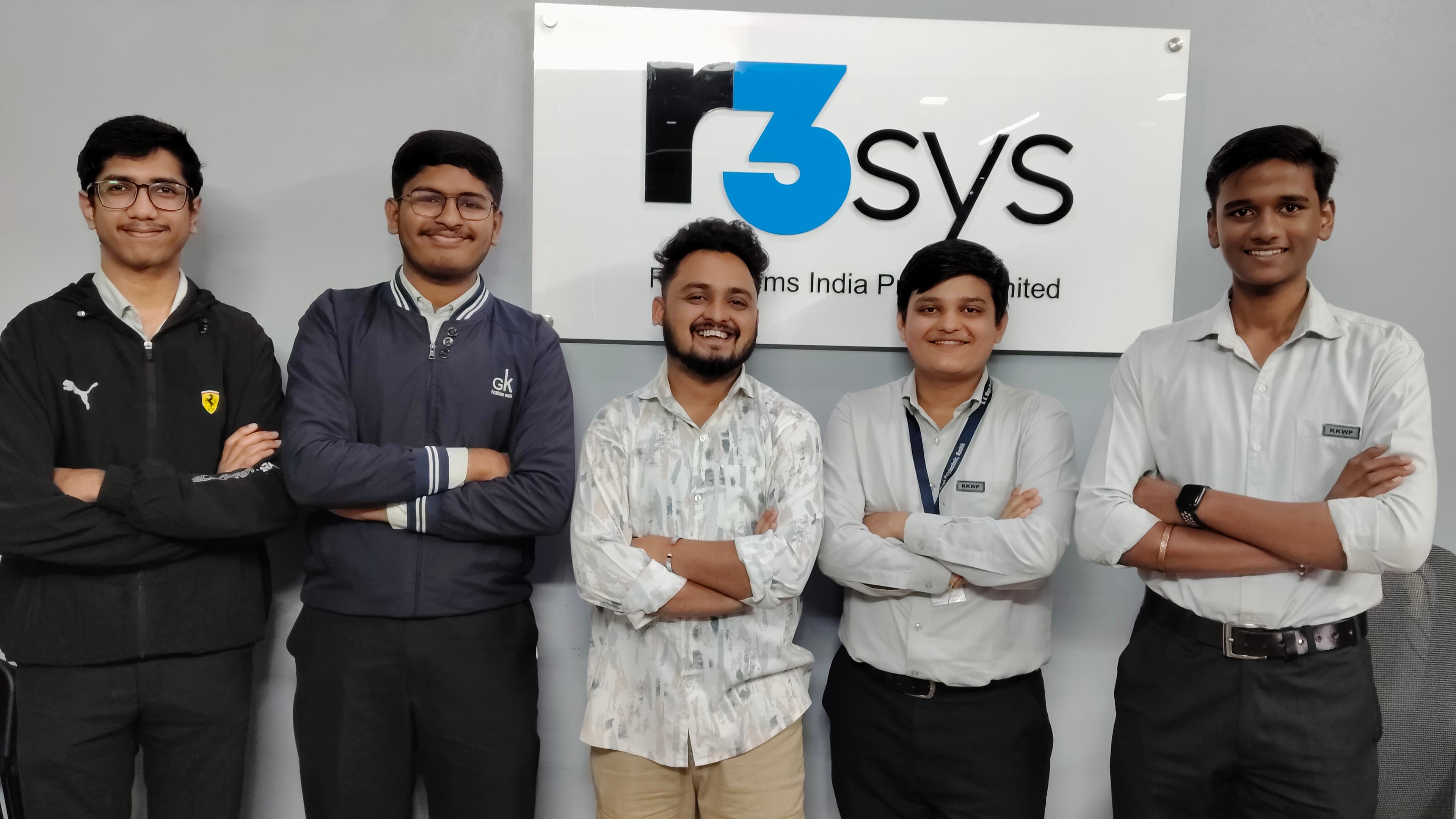 A group photo of interns at R3